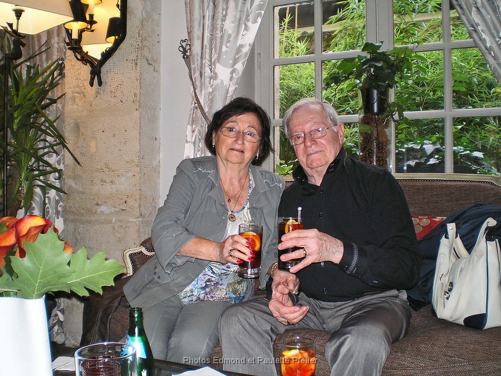 Paris 040.JPG - Paulette et Edmond. Septembre 2013.      